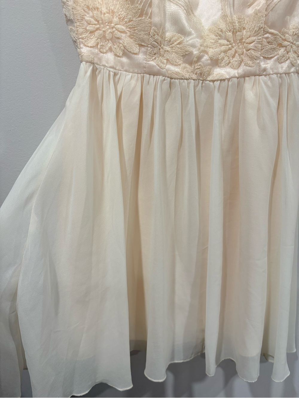 Cream Embroidered Open Back Chiffon Dress Fairycore Coquette - Picture 6 of 7
